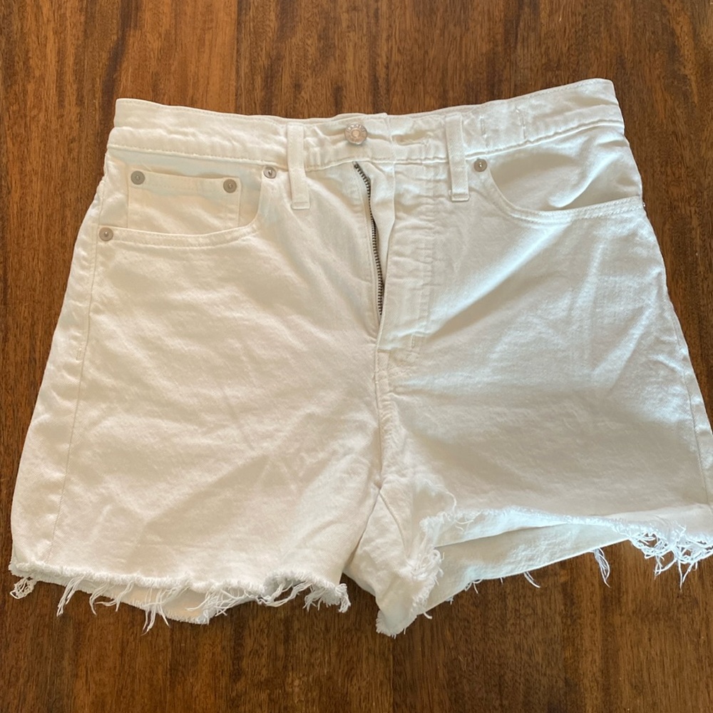 EUC Madewell High-Rise Denim Shorts. White, zip fly. Size 28.